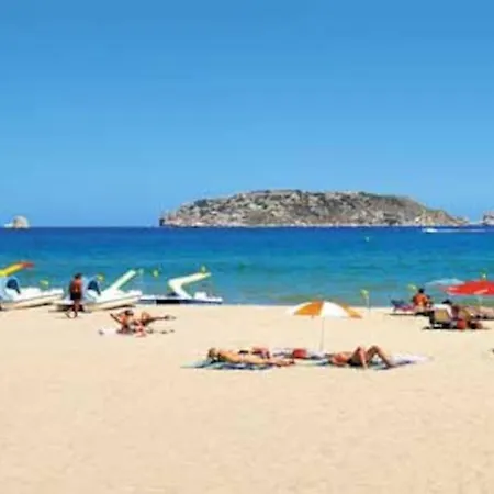 Holiday home - 2 Bedroom House And Private Pool 2 *